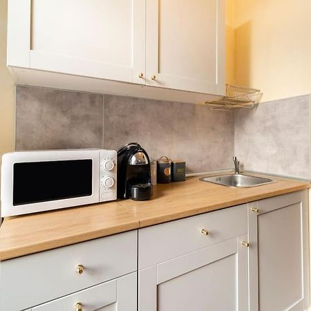 Appartamento Elegante E Centrale La Foglia D'Oro Bologna Bagian luar foto