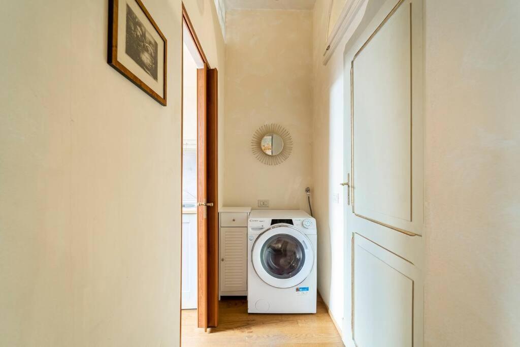 Appartamento Elegante E Centrale La Foglia D'Oro Bologna Bagian luar foto
